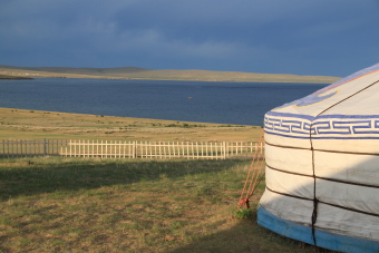 Comment prendre de belles photos en Mongolie : paysages, portraits de nomades mongols, comment prendre des photos en &eacute;tant &agrave; cheval, cadrage, astuces techniques, conseils pratiques, appareil photo compact ou reflex... - Randocheval Mongolie / Absolu Voyages