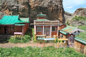Comment bien choisir son voyage en Mongolie : randonn&eacute;e &agrave; cheval ou voyage en 4x4, en bivouac sous la tente ou sous la yourte, chez une famille nomade, quand partir, quelles r&eacute;gions visiter... - Randocheval Mongolie