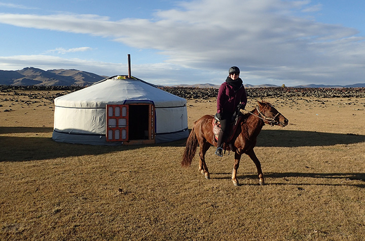 La yourte mongole - Horseback Mongolia